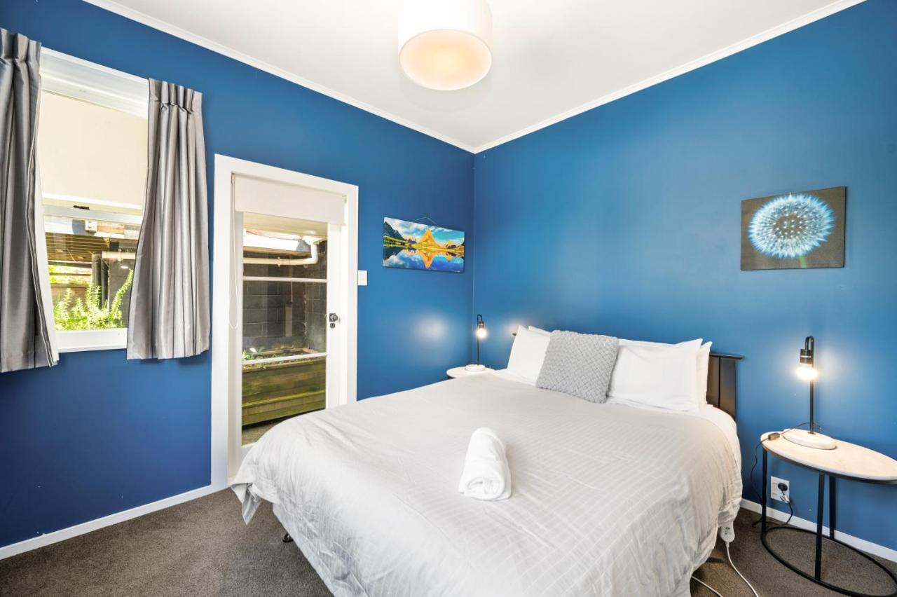 Springfield Rise Lodge - Rotorua Holiday Home Экстерьер фото